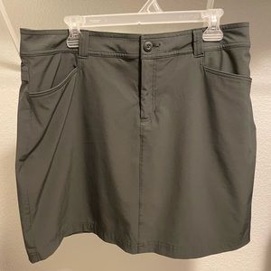 Eddie Bauer skort size 12